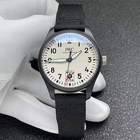 IWC パイロット IW326905コピー時計出来栄えはどうでしょうか？